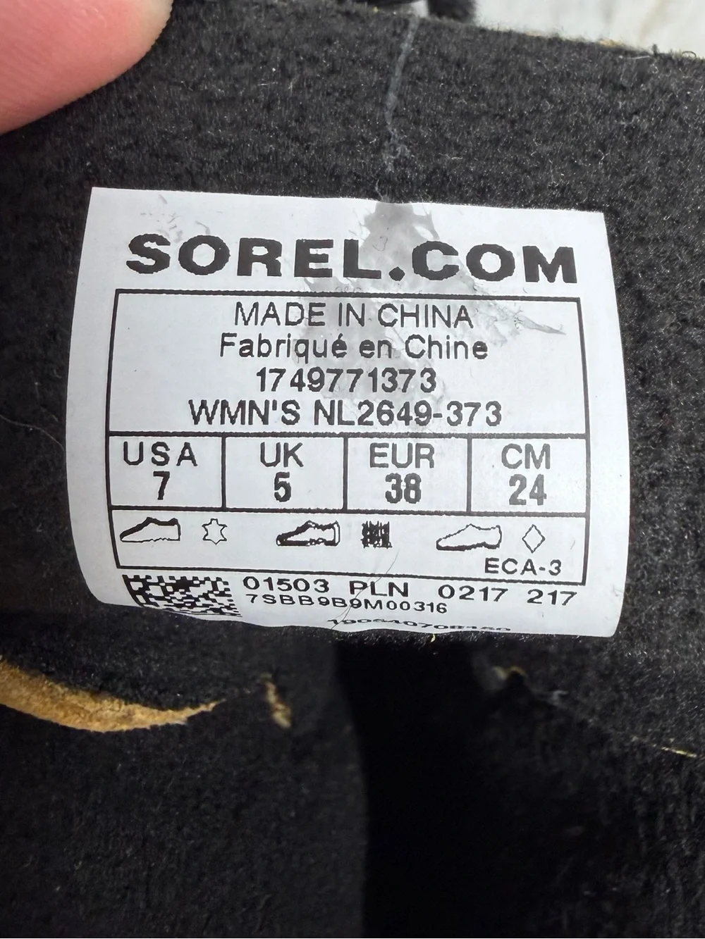SOREL / Caribou Slim tan black lace up sherpa lined winter boots